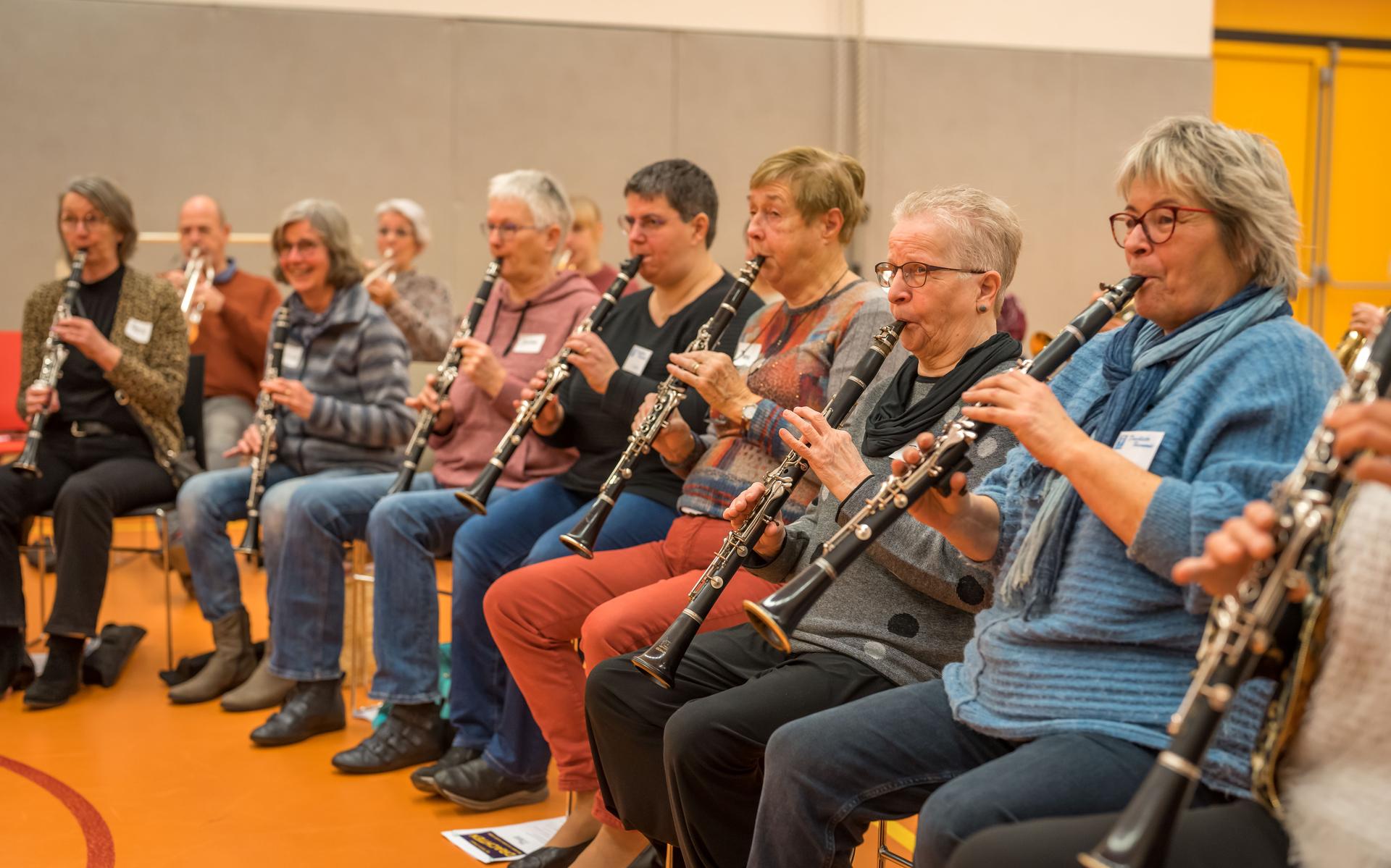 Nooit te oud om een instrument te leren bespelen in het Nieuw Talent